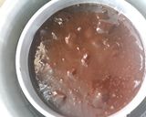 A picture of step 5 of Kitkat choco waffer cake.