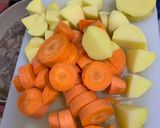 Foto langkah ke 3 dari resep Sayur Sop Daging Sapi.