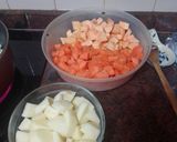 Foto del paso 1 de la receta: Vichyssoise de calabaza, boniato y zanahoria con tostas de pan de ajo