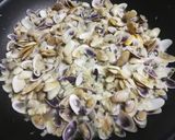 Foto del paso 7 de la receta: Coquinas al ajillo de Isla Canela⛱️