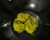Foto langkah ke 6 dari resep Kripik Bayam Renyah Tahan Lama.