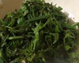 Foto langkah ke 2 dari resep Sayur Pakis Masak Santan.