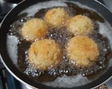 Foto langkah ke 5 dari resep Bitterballen potato chunk.
