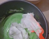 Foto langkah ke 3 dari resep Pandan Oreo Chiffon Cake.