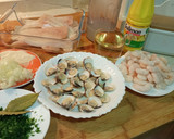 Foto del paso 4 de la receta: Merluza con almejas y gambas estilo marinera