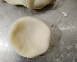 A picture of step 4 of Sesame balls.