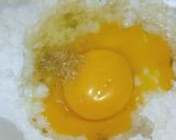 A picture of step 4 of Lemon Crunch Cake.