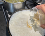 Foto del paso 6 de la receta: Tagliatelle paglia e fieno con nata y jamón
