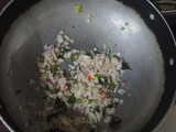 मसालेदार किनवा खीचड़ी