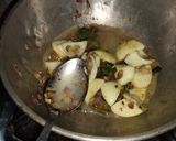 A picture of step 7 of Egg pepper dry.