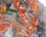 Foto langkah ke 4 dari resep Sup Kepala Ikan Sentani.