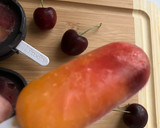 Foto del paso 5 de la receta: Polo de zumo de naranja y cerezas 🍒