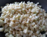 Foto del paso 3 de la receta: Tarta de manzana con crumble