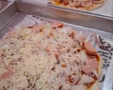 Foto langkah ke 4 dari resep Pizza Saus Bolognese.