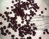 Foto langkah ke 3 dari resep Ice cream caramel chocochips.