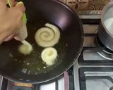A picture of step 5 of Mshabek / Zulabiya (Jalebi).