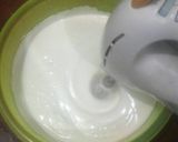 Foto langkah ke 2 dari resep Bolu pisang kukus.