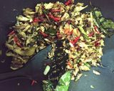 Foto langkah ke 5 dari resep Nasi Bakar Tumis Tongkol Cue.