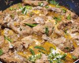 A picture of step 4 of Chicken Mumtaz in Creamy White Gravy.