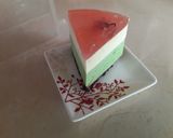 Hình bước làm 4 của món Bánh mousse trà xanh hoa anh đào