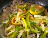 Foto del paso 5 de la receta: Fajitas de res a los tres chiles a la Sonorense