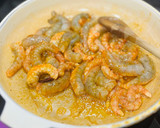 Foto del paso 2 de la receta: Huevos rellenos con mahonesa de gamba roja 🦐 🪺 🎄