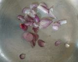 Foto langkah ke 2 dari resep Tumis selada merah dan kentang.