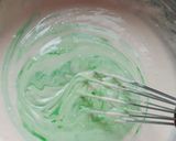 Foto langkah ke 4 dari resep 95.Putu Ayu Loyang No Mixer.