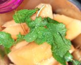 A picture of step 1 of Muskmelon Shake.