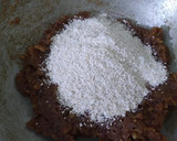 A picture of step 5 of Dates bars/ laddoo.