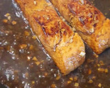 Foto del paso 2 de la receta: Salmón en salsa de soja
