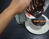 Foto langkah ke 4 dari resep Choco Cake with Lava Sauce Masak di Rice Cooker.