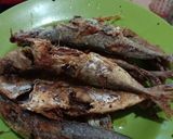 Foto langkah ke 3 dari resep Ikan Lajang (layang/pindang) tumis lombok.