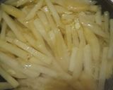 Foto langkah ke 5 dari resep Potatoes Garlic 🍟 French Fries🍟.