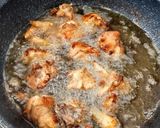 Foto langkah ke 2 dari resep Ayam goreng saus tiram.