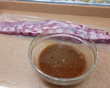 Foto del paso 2 de la receta: Costillar cerdo con salsa barbacoa en papillote