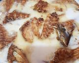 Foto langkah ke 3 dari resep Tumis tulang jambal kecombrang.