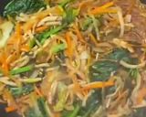 A picture of step 17 of Japchae (Sweet potato starch noodles).