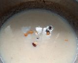 A picture of step 5 of Semolina kheer/ Rava payasam.