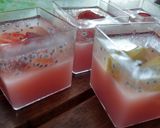Foto langkah ke 4 dari resep Puding Susu Stroberi.