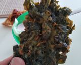 Foto langkah ke 10 dari resep Bakwan Daun Singkong, kriuk di luar empuk di dalam🌿.