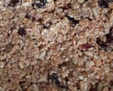 A picture of step 3 of Cacao cranberry flapjack bites.