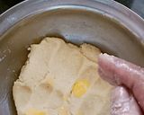 A picture of step 4 of Instant No Cook Coconut Kesar Elaichi Pedha.