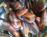 Foto langkah ke 1 dari resep Tumis Kerang Hijau.