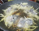 Hình bước làm 3 của món Hàu chiên khoai lang