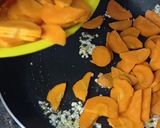 Foto langkah ke 2 dari resep Tumis Sayur Pelangi.