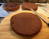 Foto del paso 12 de la receta Tarta de chocolate rellena de crema de queso con dulce de leche