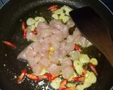 Foto langkah ke 3 dari resep Spaghetti Aglio Olio with Chicken.