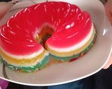 عکس مرحله 1 از دستور ژله رنگین کمانی