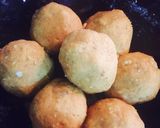 A picture of step 5 of Besan ke dry fruit ladoo.